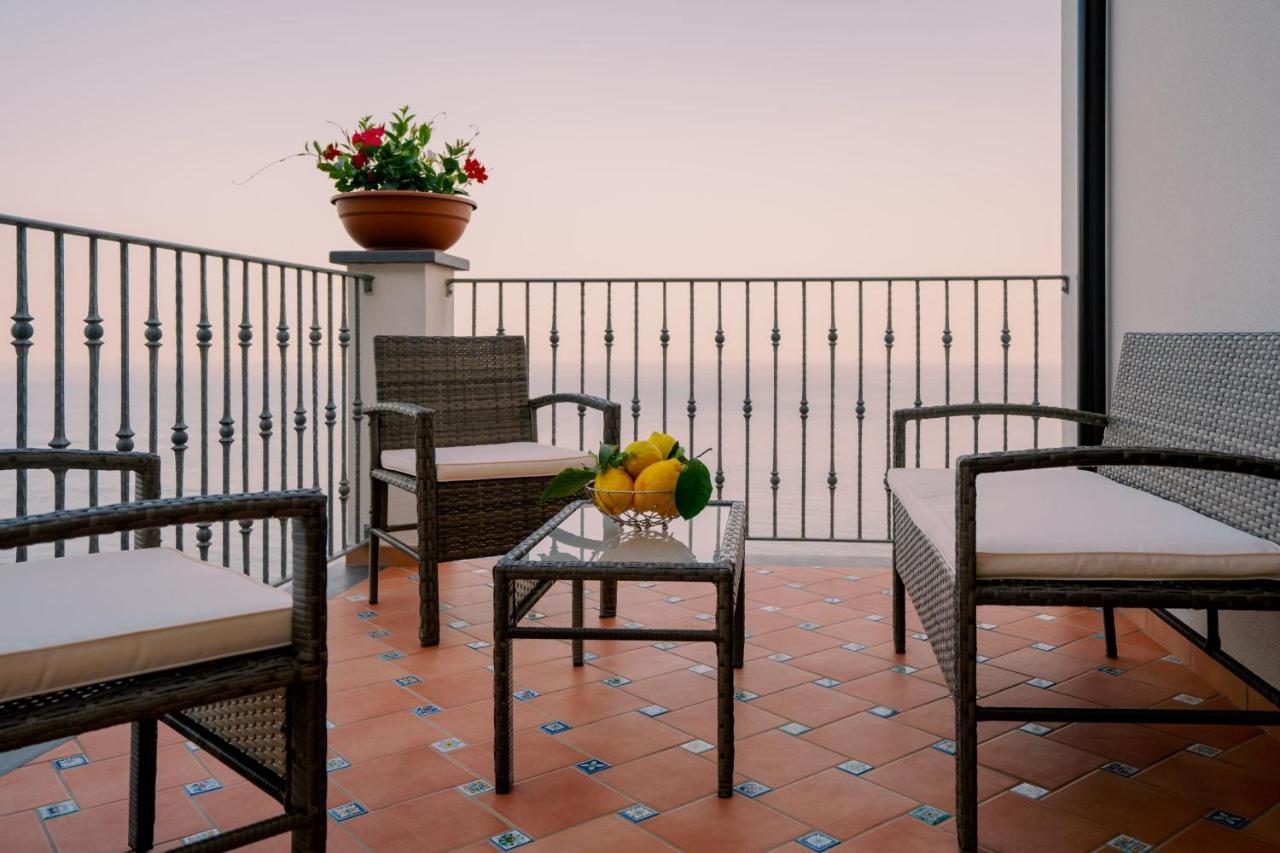 Alone Amalfi Villa Exterior photo